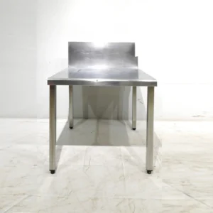 Mesa de inox de 77x77cm de segunda mano en venta en cabauoportunitats.com