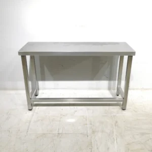Taula d'acer inoxidable de segon amà (118x40x84cm) en venda a cabauoportunitats.com Balaguer -Lleida -Catalunya