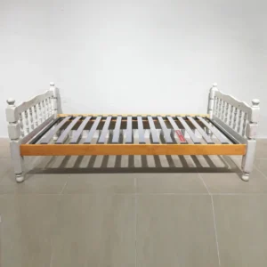 Cama madera de segunda mano en venta en cabauoportunitats.com
