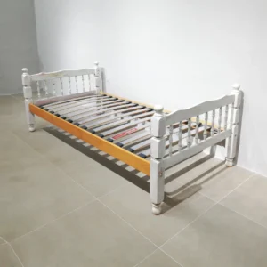 Cama madera de segunda mano en venta en cabauoportunitats.com