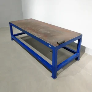 Banc de treball 200x80x61cm de segona mà de gran qualitat i resistència en venda a cabauoportuntiats.com Balaguer - Lleida - Catalunya