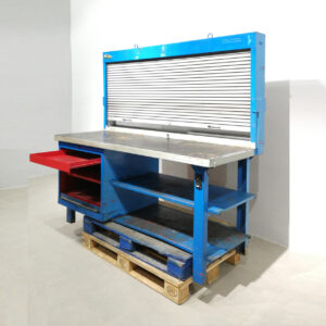 Banc de treball amb armari de taula de segona mà en venda a cabauoportunitats.com Balaguer - Lleida - Catalunya