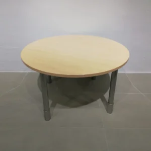 Taula rodona per a oficina de ø125x71cm de segon amà en venda a cabauoportunitats.com