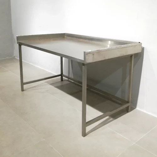 Taula d'acer inoxidable de segon amà (152x88x86cm) en venda a cabauoportunitats.com Balaguer -Lleida -Catalunya