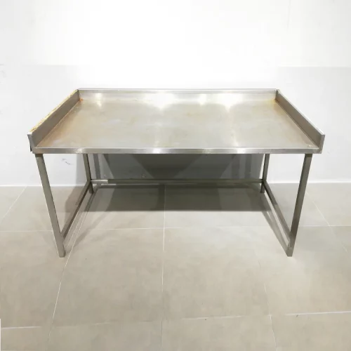 Taula d'acer inoxidable de segon amà (152x88x86cm) en venda a cabauoportunitats.com Balaguer -Lleida -Catalunya