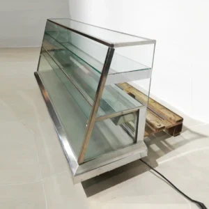 Vitrina neutra de 2 pisos (150x40x60cm) en venda a cabauoportunitats.com