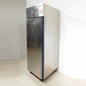 Nevera per a hostaleria ISA 620 litres de segona mà en venda a cabauoportunitats.com