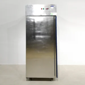 Nevera per a hostaleria ISA 620 litres de segona mà en venda a cabauoportunitats.com