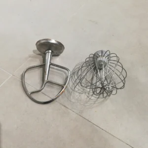 Batedora professional LACOR 300W de segona mà en venda a cabauoportunitats.com