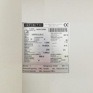 Vitrina expositora para tienda de 250cm de segunda mano en venta en cabauoportunitats.com
