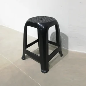 Tamboret de plastic de segona mà en molt bon estat 46 cm a cabauoportunitats.com Balaguer - Lleida - Catalunya