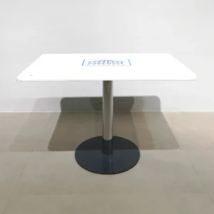 Taula de bar de 110x68x73 cm de segona mà en molt bon estat en venda a cabauoportuntiats.com Balaguer - Lleida - Catalunya