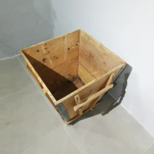 Test de fusta de segona mà en molt bon estat 60x59x64 cm a cabauoportunitats.com Balaguer - Lleida - Catalunya