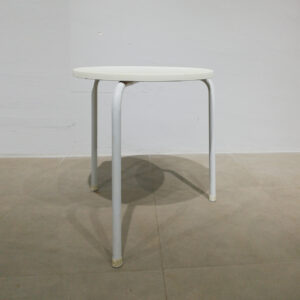 Taula de bar de 60x60x67 cm de segona mà en molt bon estat en venda a cabauoportuntiats.com Balaguer - Lleida - Catalunya