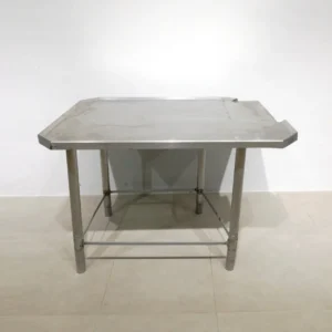 Taula d'acer inoxidable de 130cm de segona mà en venda a cabauoportunitats.com