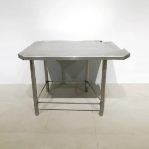Taula d'acer inoxidable de 130cm de segona mà en venda a cabauoportunitats.com