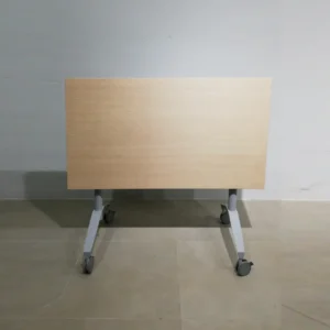 Taula plegable de melamina de 180x80cm amb tara estètica en venda a cabauoportunitats.com Balaguer - Lleida - Catalunya