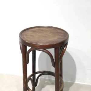 Cadira de fusta alçada 75cm de segona mà en venda a cabauoportunitats.com