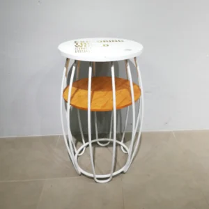 Taula de fusta en forma de barril en venda a cabauoportunitats.com Balaguer - Lleida - Catalunya