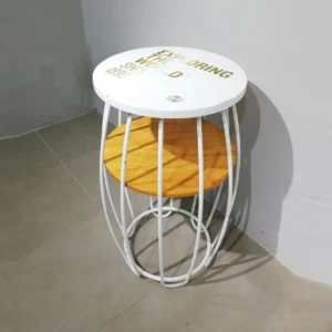 Taula de fusta en forma de barril en venda a cabauoportunitats.com Balaguer - Lleida - Catalunya