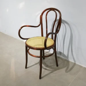Sillón tipo thonet de segunda mano
