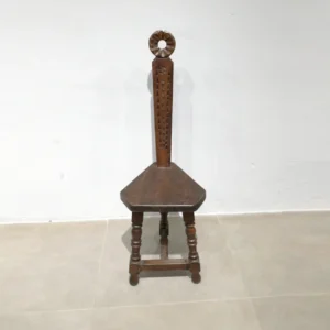 Silla de madera de segunda mano en venta en cabauoportunitats.com