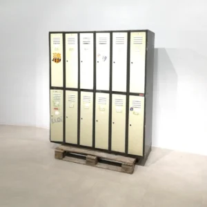 Módulo de 12 taquillas de segunda mano en venta en cabauoportunitats.com