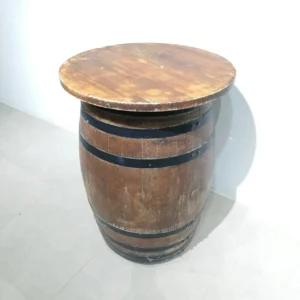 Taula de fusta en forma de barril en venda a cabauoportunitats.com