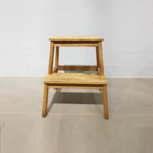 Escala de fusta de 2 graons de segona mà 50 cm en venda a cabauoportunitats.com