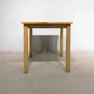 Mesa de madera de haya de 74x74cm de segunda mano en venta en cabauoportunitats.com