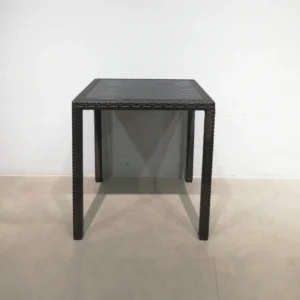 Mesa para terraza 70x70x74cm de segunda mano en cabauoportunitats.com