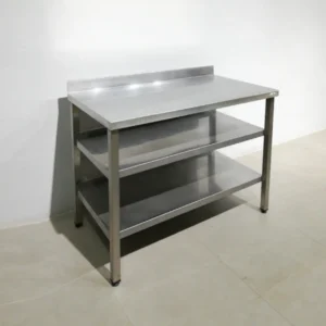 Taula d'acer inoxidable de segona mà (120x65x92 cm) en venda a cabauoportunitats.com