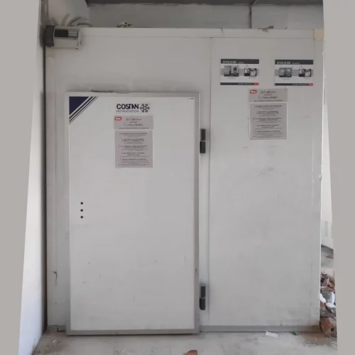 Cámara frigorífica de 200x200cm de segunda mano en venta en cabauoportunitats.com