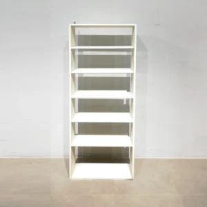 Prestatgeria de fusta 67x26x172 cm de segona mà en venda a cabauoportunitats.com