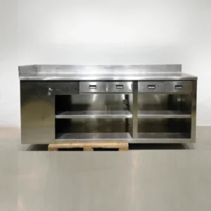 Taula d'acer inoxidable de 267x61x115cm de segona mà en venda a cabauoportunitats.com