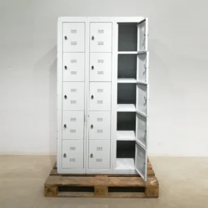 Mòdul 15 taquilles 96x50x181cm de segona mà a cabuaoportunitats.com