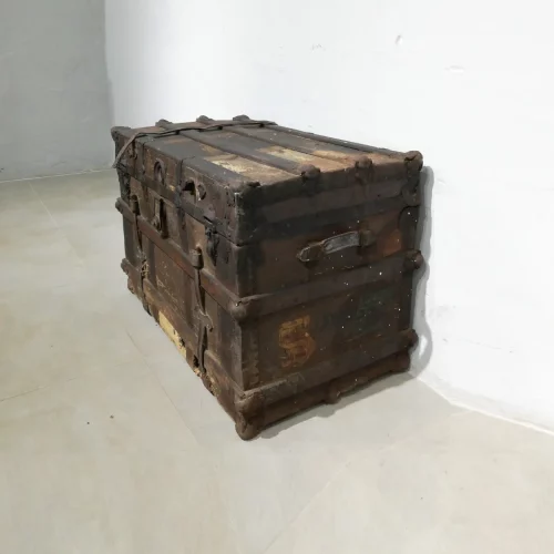 Bagul de fusta antic 86x51x60 cm en venda a cabauoportunitats.com