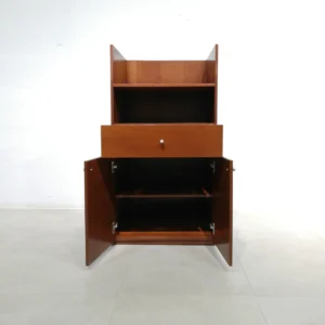 Armario de madera de segunda mano en venta en cabauoportunitats.com