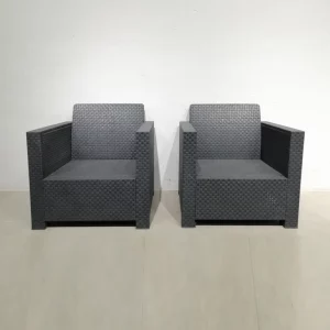 Sillón de plástico para terraza y chillout de segunda mano