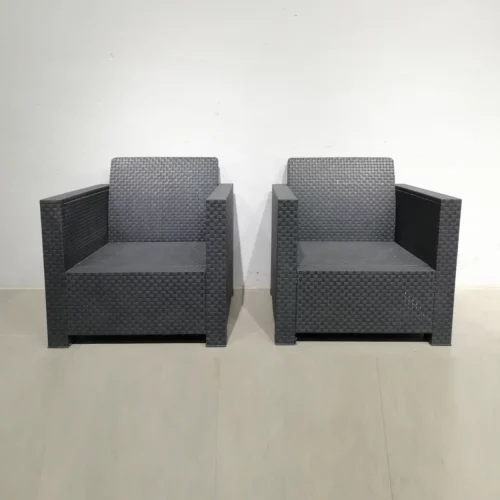 Sillón de plástico para terraza y chillout de segunda mano