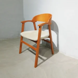 Cadira de segona mà