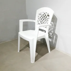 Cadira apilable de plàstic de segona mà en venda a cabauoportunitats.com