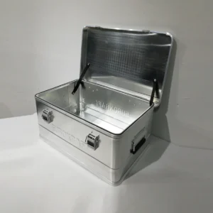 Caja de aluminio de 58x38x27 cm nueva en venta en cabauoportunitats.com