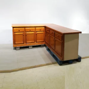 Moble L de menjador de fusta 210x65x198x58x83 cm de segona mà en venda a cabauoportunitats.com