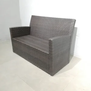 Sofá de plástico 125x65x80 cm de segunda mano en venta en cabauoportunitats.com