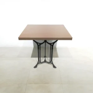 Mesa de bar de 80x69x80 cm de segunda mano en muy buen estado en venta en cabauoportuntiats.com