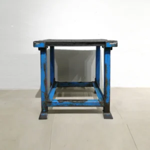 Banc de treball de 68 cm de segona mà fet de xapa d'acer en venda a cabauoportunitats.com