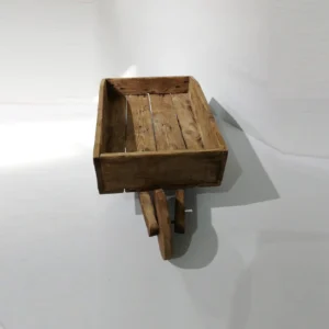 Carretilla decorativa de madera de segunda mano en venta en cabauoportunitats.com
