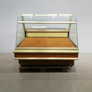 Vitrina expositora INFRICO (134x104x131cm) de segona mร per a botiga en venda a cabauoportunitats.com