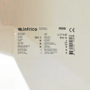 Vitrina expositora INFRICO (134x104x131cm) de segona mร per a botiga en venda a cabauoportunitats.com